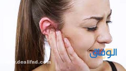 اعراض تعب الاذن الوسطى