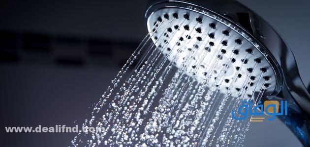 فوائد الاستحمام بالماء البارد للنساء